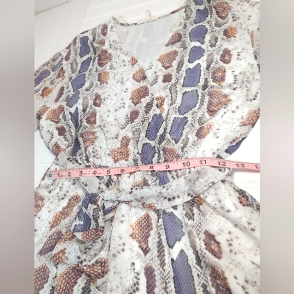 Entró women's Romper 3/4 sleeve, snake print size (S) - Picture 10 of 12